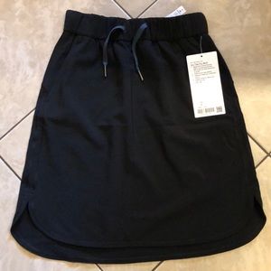 Lululemon On The Fly Skirt size 4